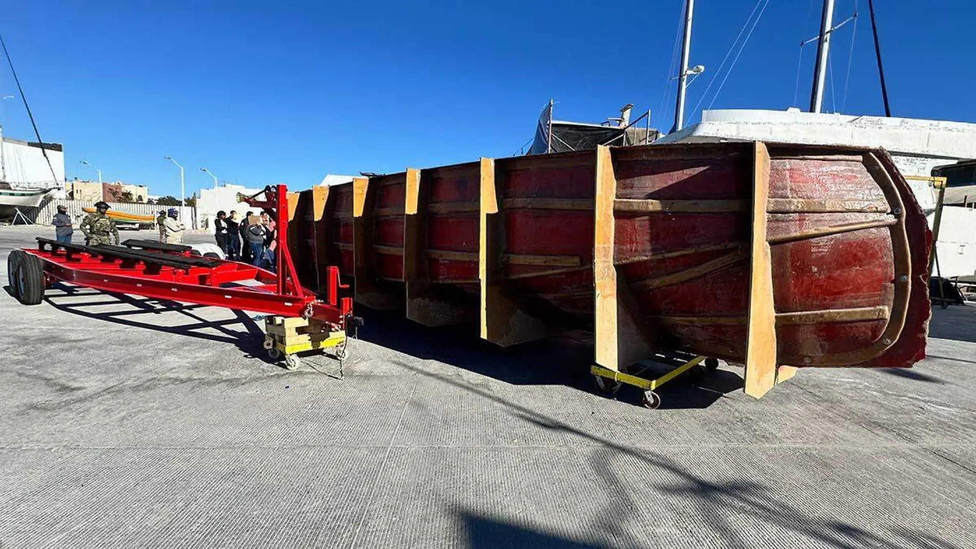 longitud del barco bombero